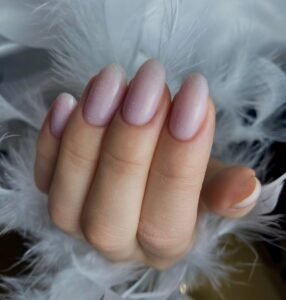 manicure hybrydowy kraków, paznokcie krajów, paznokcie hybrydowe, pielęgnacja dłoni, pielęgnacja paznokci, jak dbać o paznokcie, jak usunąć hybrydę w domu