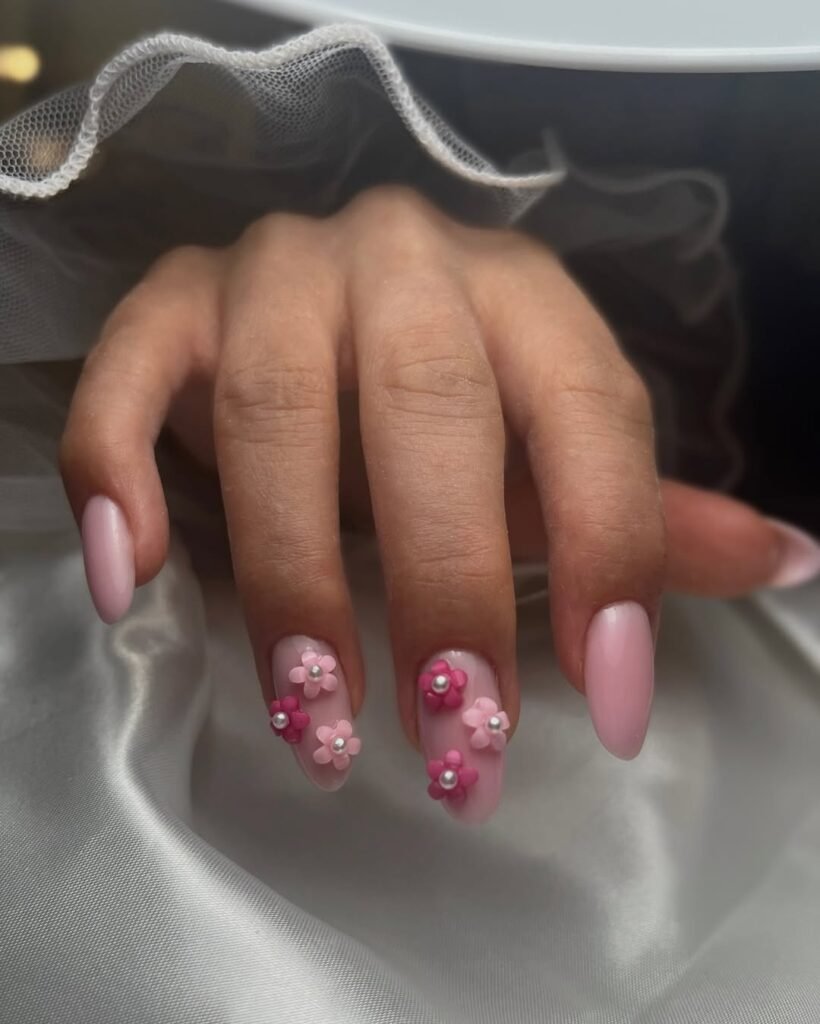 kształt paznokcia, paznokcie french, paznokcie inspiracje, manicure hybrydowy, manicure żelowy