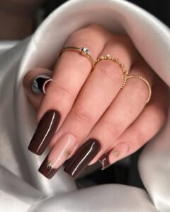 jesienny manicure, jesienne paznokcie, jesienny pedicure, paznokcie na jesień, delikatne paznokcie hybrydowe, ciemnoczerwone paznokcie, czarne paznokcie, wzory paznokci