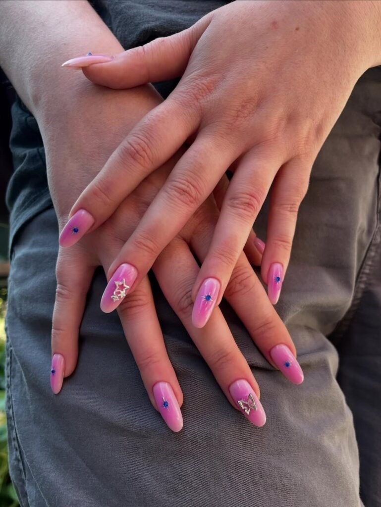 manicure hybrydowy, paznokcie hybrydowe, manicure żelowy, paznokcie żelowe, manicure klasyczny, stylizacja paznokci, paznokcie u rąk.